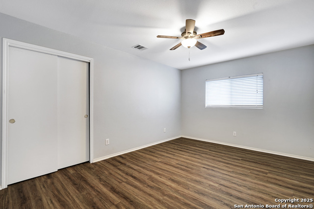 Image 18 of 26 For 25911 Torch Lily