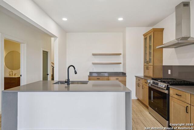 Image 10 of 29 For 314 Nika  