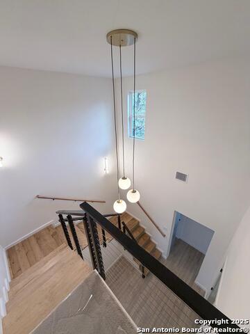 Image 19 of 29 For 314 Nika  