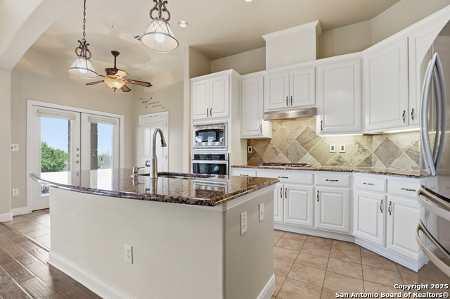 Image 10 of 34 For 7800 Sw Parkway 1710