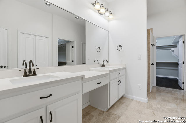 Image 26 of 34 For 7800 Sw Parkway 1710