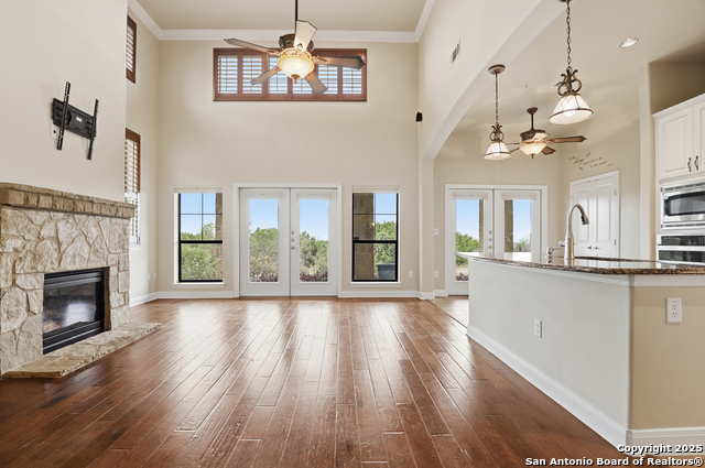 Image 6 of 34 For 7800 Sw Parkway 1710