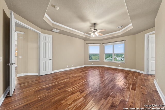 Image 11 of 37 For 13027 Walking Horse