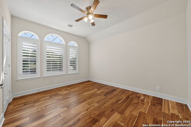 Image 19 of 37 For 13027 Walking Horse