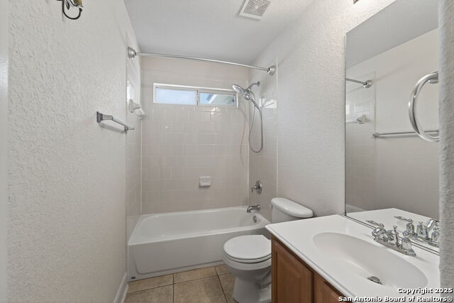 Image 20 of 37 For 13027 Walking Horse