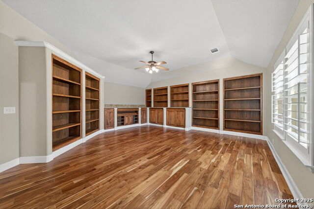 Image 24 of 37 For 13027 Walking Horse