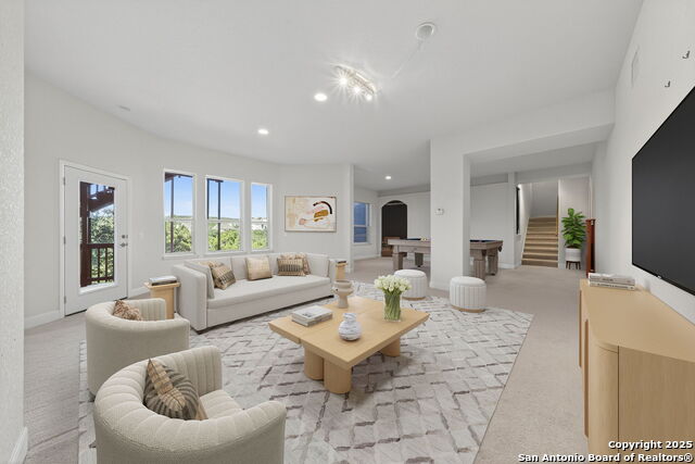 Image 26 of 37 For 13027 Walking Horse