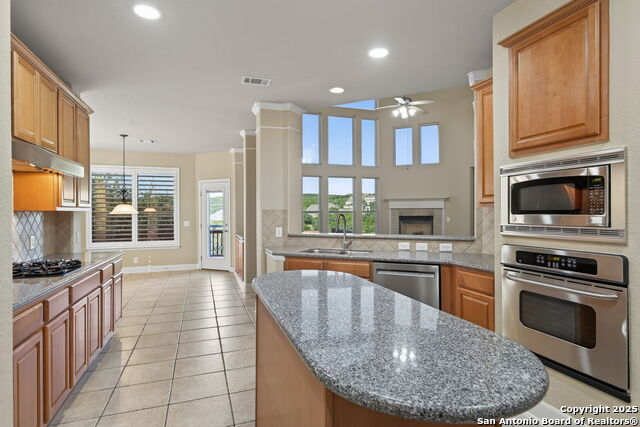 Image 6 of 37 For 13027 Walking Horse