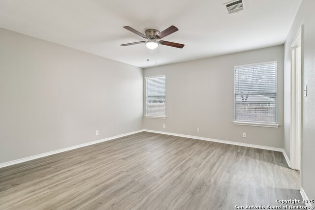 Image 13 of 36 For 15810 Manes Gvn