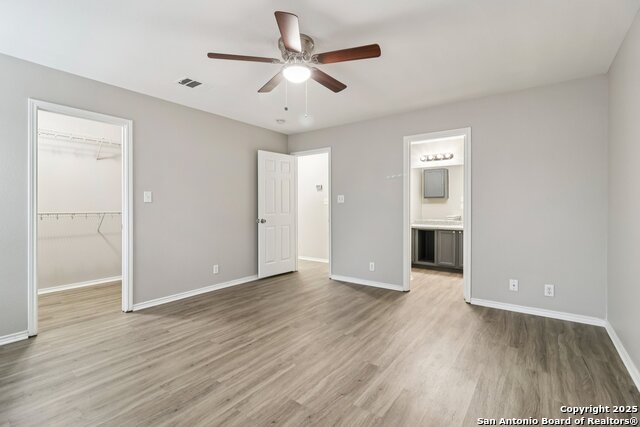 Image 15 of 36 For 15810 Manes Gvn