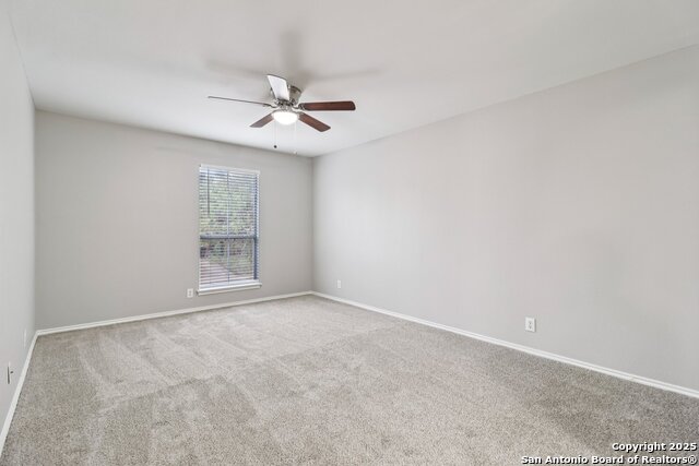 Image 20 of 36 For 15810 Manes Gvn