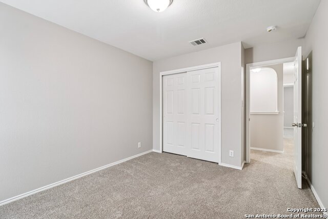 Image 23 of 36 For 15810 Manes Gvn