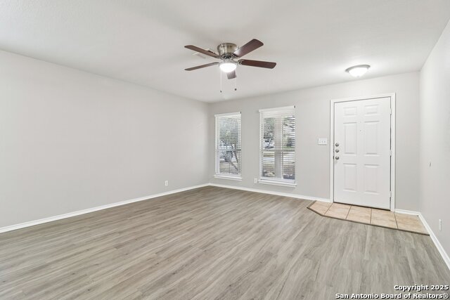 Image 6 of 36 For 15810 Manes Gvn