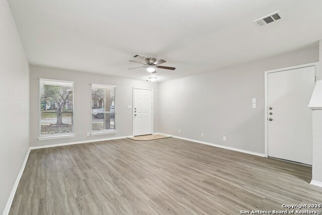 Image 7 of 36 For 15810 Manes Gvn