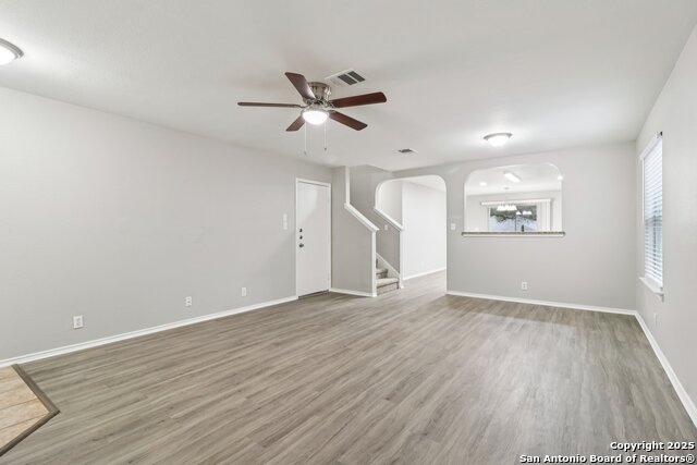 Image 8 of 36 For 15810 Manes Gvn