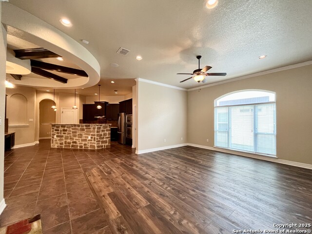 Image 11 of 46 For 8123 Poconos Run