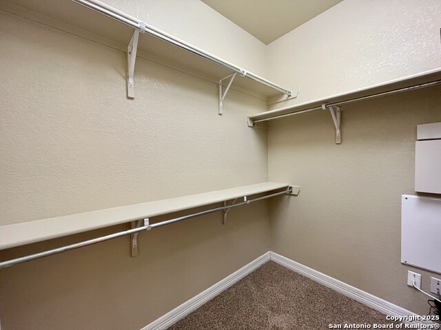 Image 26 of 46 For 8123 Poconos Run