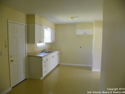 Image 5 of 11 For 7202 Glendora Ave