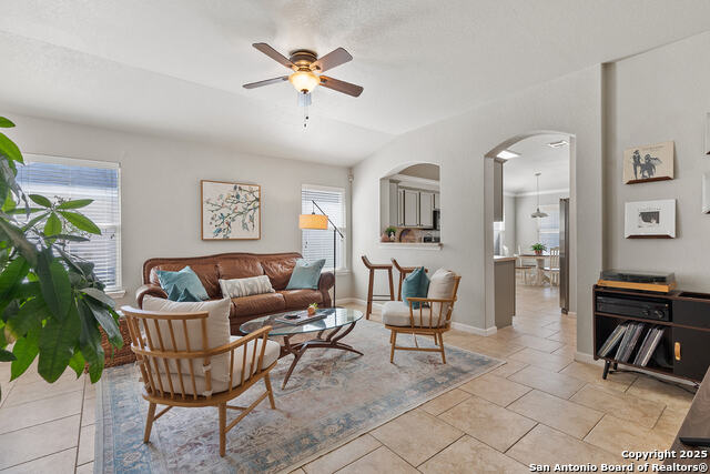 Image 10 of 34 For 2126 Wiltshire