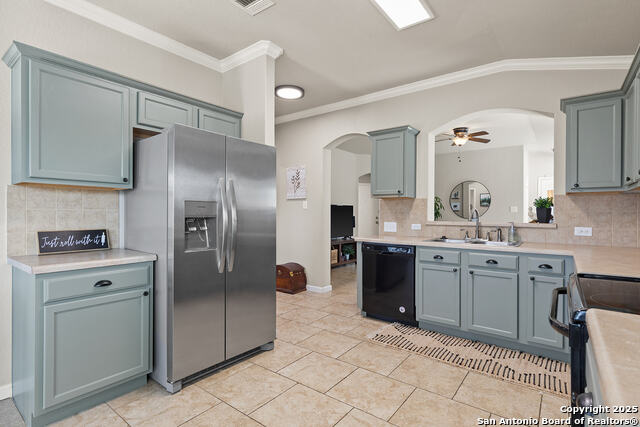 Image 15 of 34 For 2126 Wiltshire