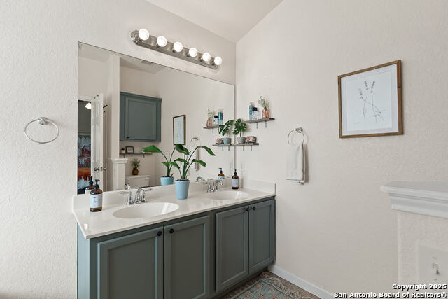 Image 22 of 34 For 2126 Wiltshire