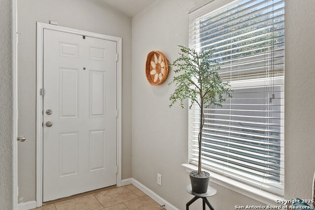 Image 5 of 34 For 2126 Wiltshire