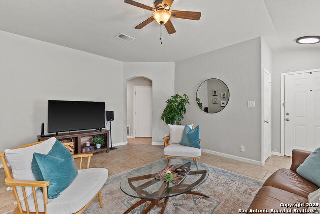 Image 9 of 34 For 2126 Wiltshire