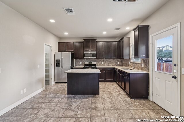 Image 11 of 34 For 8726 Atwater