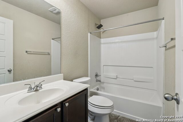 Image 29 of 34 For 8726 Atwater