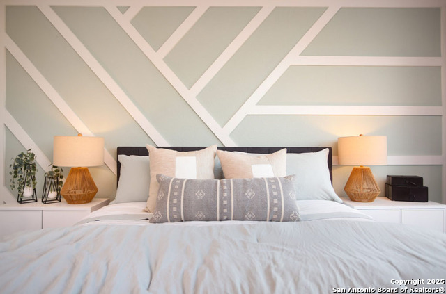 Image 14 of 21 For 6754 Velma Path