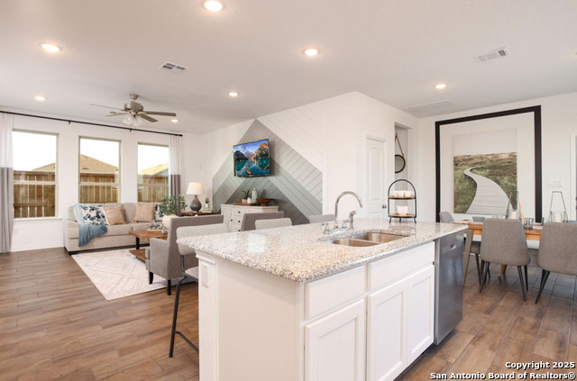 Image 8 of 21 For 6754 Velma Path