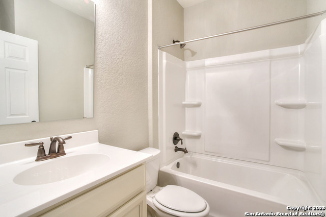 Image 10 of 25 For 1443 Kedros  