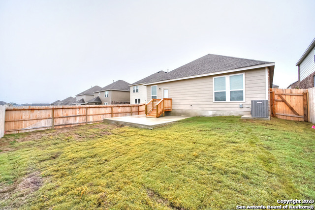 Image 17 of 25 For 1443 Kedros  