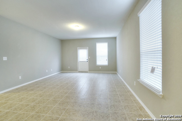 Image 3 of 25 For 1443 Kedros  