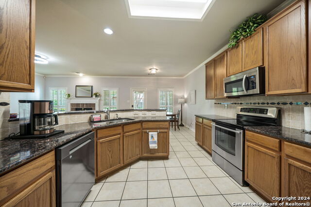 Image 12 of 32 For 35 Atwell Park