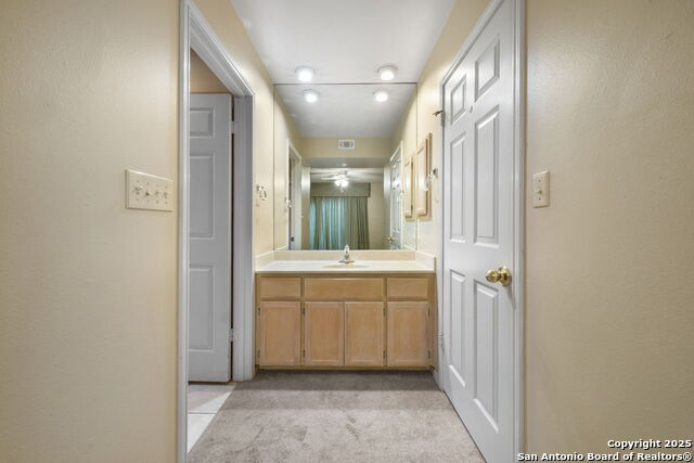 Image 8 of 11 For 2606 Country Square