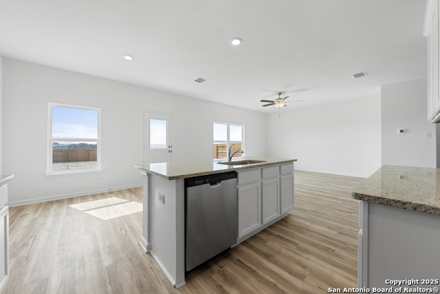 Image 10 of 29 For 16020 Stratford Cove