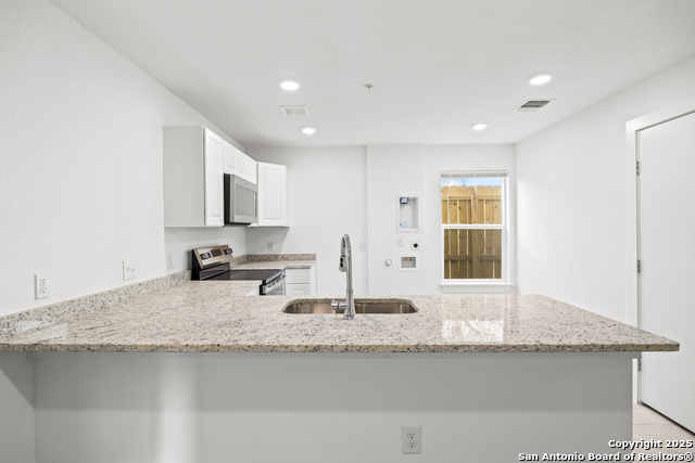 Image 9 of 18 For 138 Ware  1101