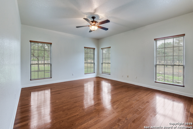 Image 7 of 40 For 201 Yucca Canyon