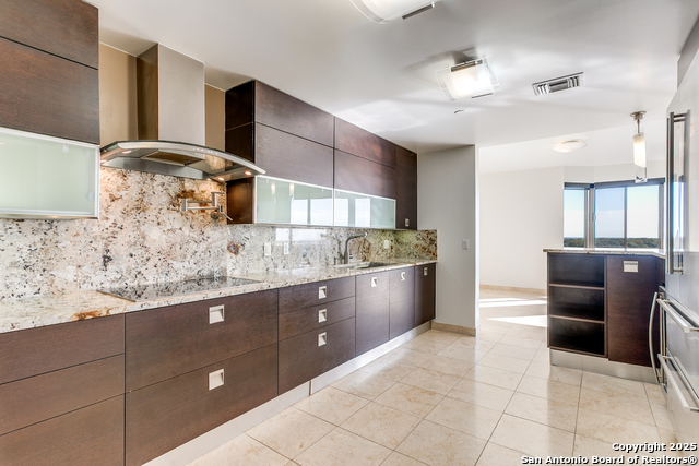 Image 13 of 36 For 7887 Broadway 701