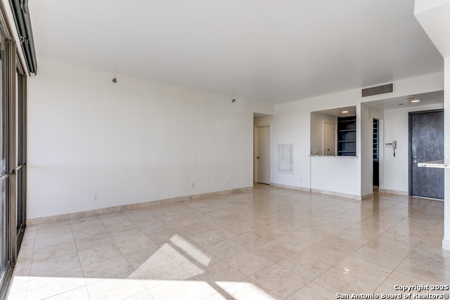 Image 16 of 36 For 7887 Broadway 701