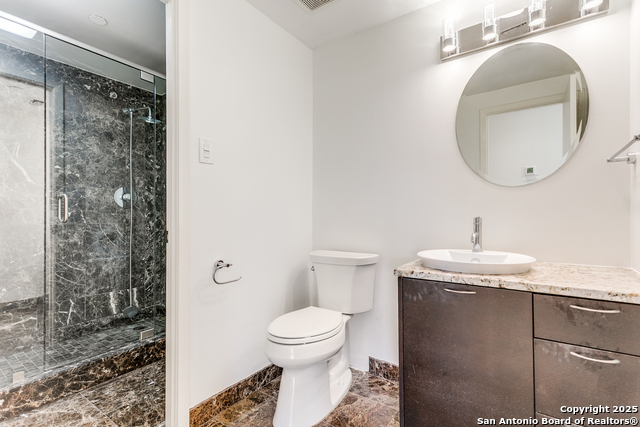 Image 23 of 36 For 7887 Broadway 701