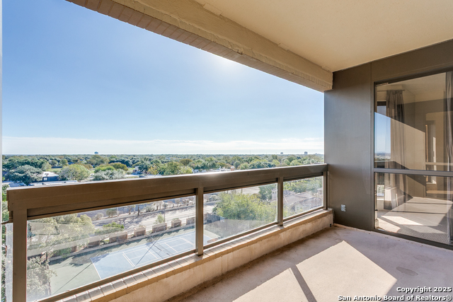 Image 25 of 36 For 7887 Broadway 701