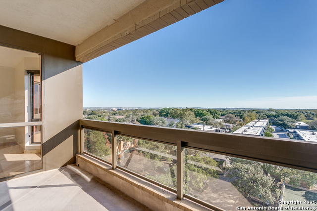 Image 26 of 36 For 7887 Broadway 701