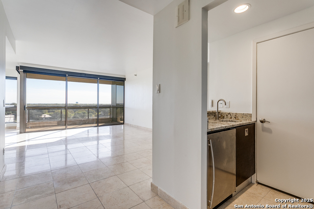 Image 3 of 36 For 7887 Broadway 701