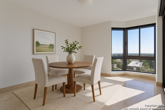 Image 9 of 36 For 7887 Broadway 701