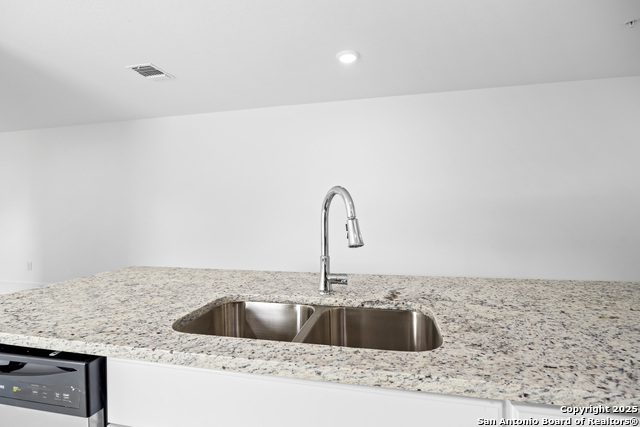 Image 11 of 18 For 138 Ware  1103