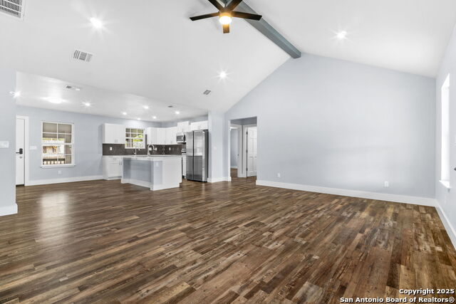 Image 8 of 31 For 125 Broken Spur Drive