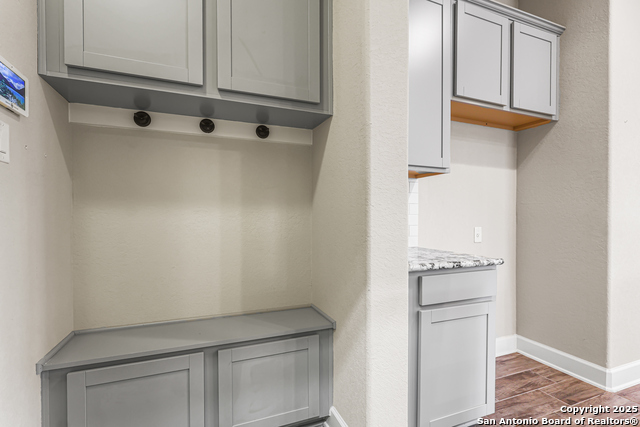 Image 16 of 32 For 28808 Throssel Ln