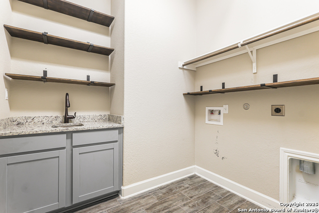 Image 17 of 32 For 28808 Throssel Ln